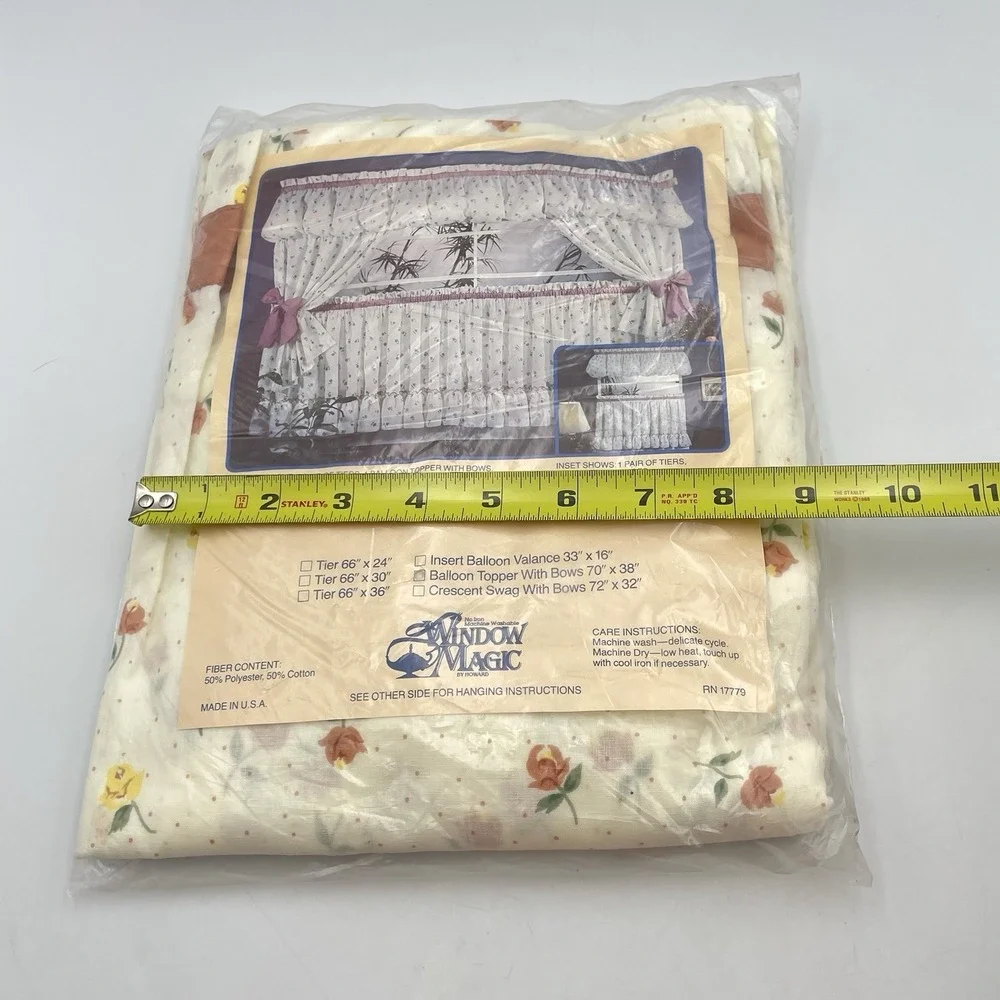 Vintage Window Magic Lottie Floral Balloon Topper W Bows Curtains NIP USA